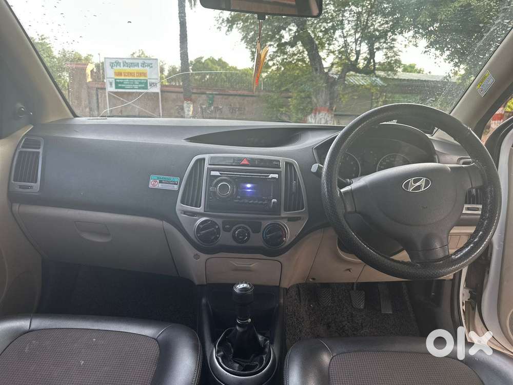 Hyundai I20 Sportz 1.2 Bs-iv, 2013, Petrol