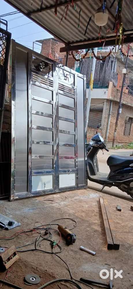 लोहे या स्टील गेट चौखट रेलिंग टीन शेड फाइबर शेड डलवाने