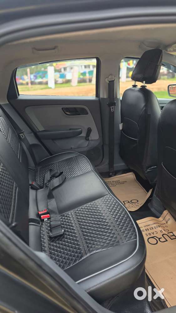 Tata Altroz 1.2 Xe, 2020, Petrol