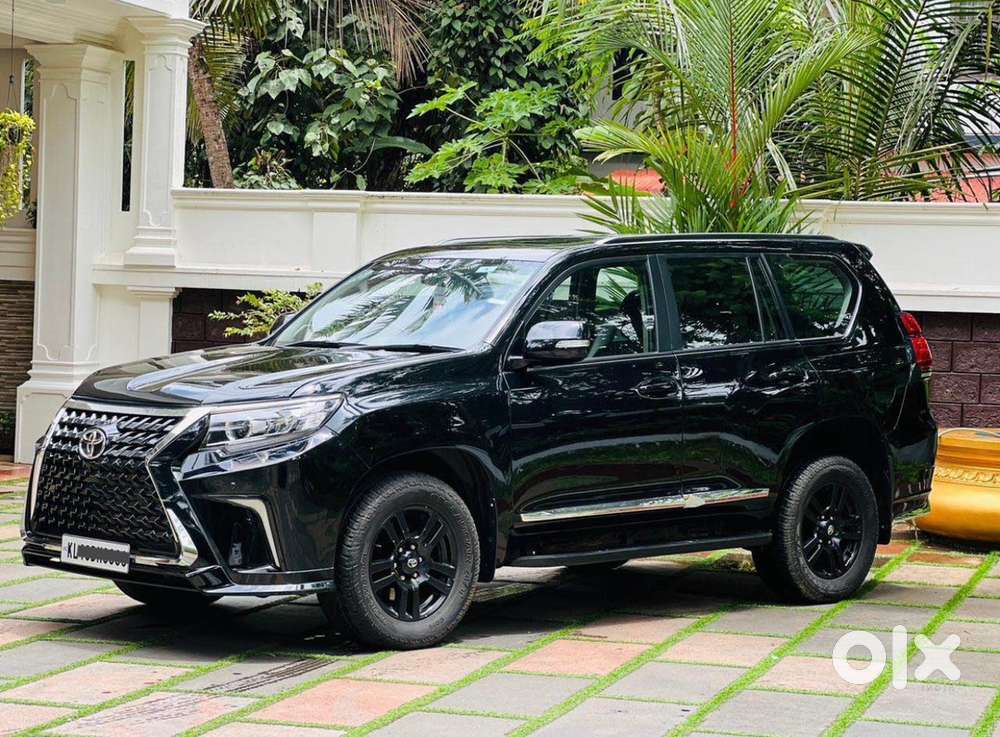 Lexus-facelifted Toyota Land Cruiser Prado 3.0 Vx L (2010) - Kl Reg