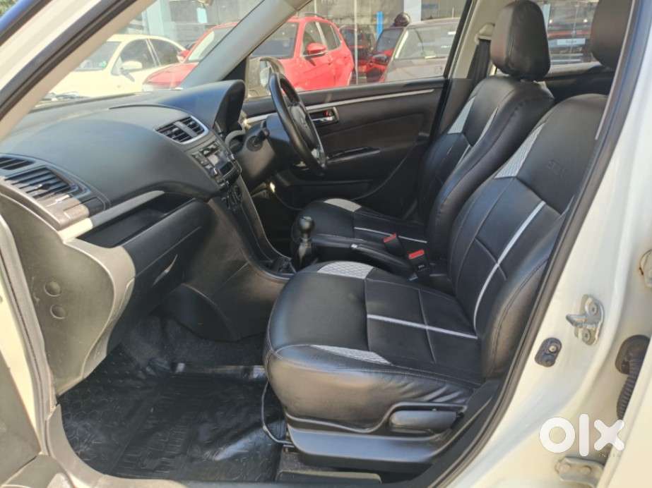 Maruti Suzuki Swift Vxi Abs Bsiv, 2015, Petrol