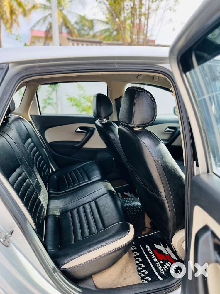 Volkswagen Polo Petrol Highline 1.6l, 2013, Petrol