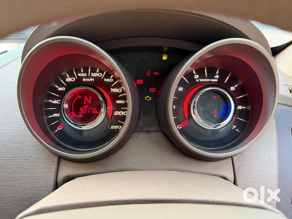 Mahindra Xuv500 2011-2015 W6 2wd, 2014, Diesel