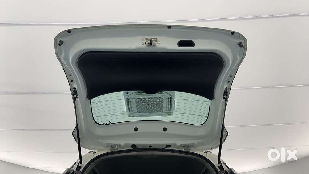 Maruti Suzuki Xl6 1.5 Zeta At, 2023, Petrol