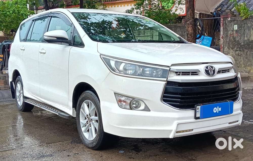 Toyota Innova Crysta G 8 Str, 2016, Diesel