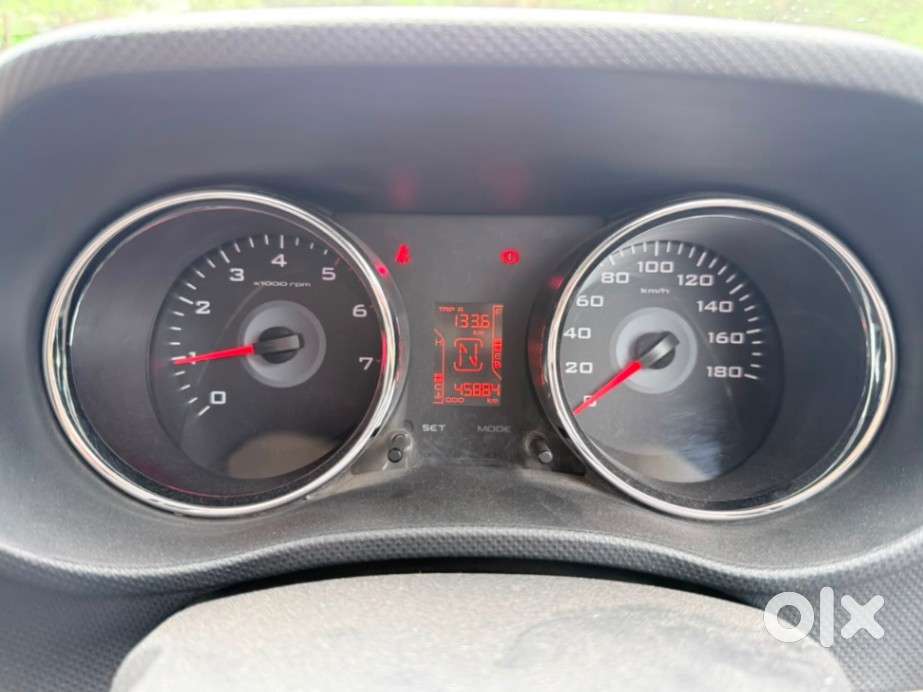 Mahindra Tuv 300 Mhawk100 T8, 2016, Diesel