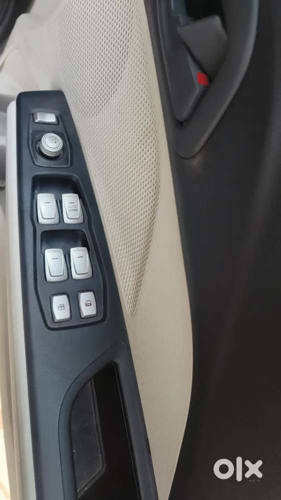 Mahindra Xuv300 1.2 W6 2022