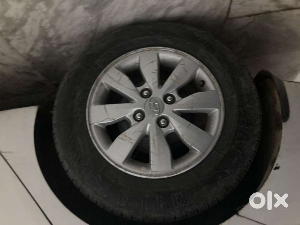 Xcent In Mint Condition. Top Model Full Automatic