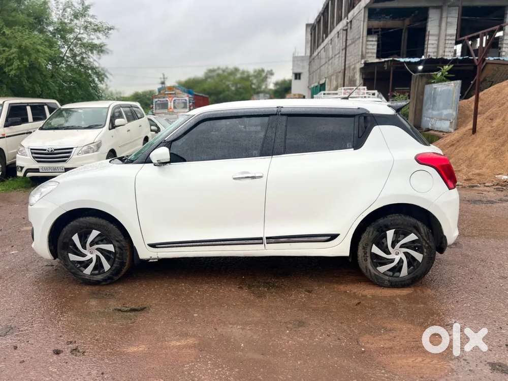 Maruti Suzuki Swift Vxi, 2022, Petrol