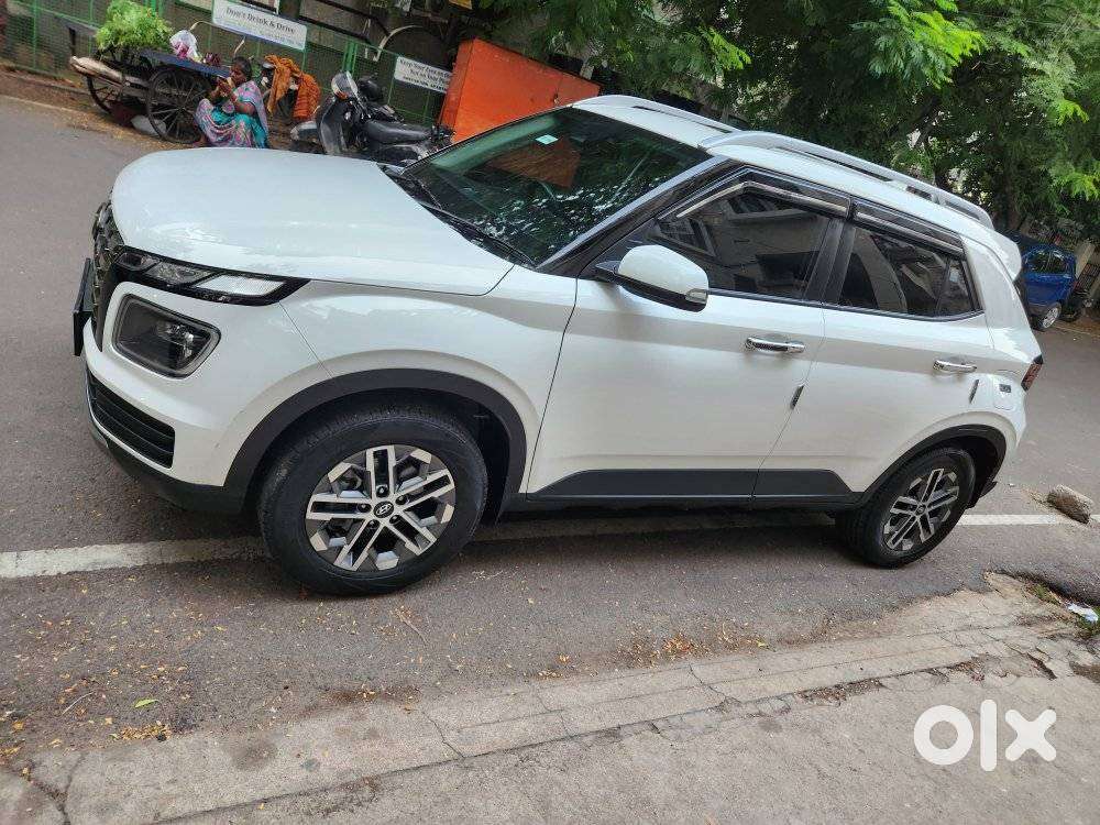 Hyundai Venue 1.0 Sx (o) Turbo Dct, 2024, Petrol