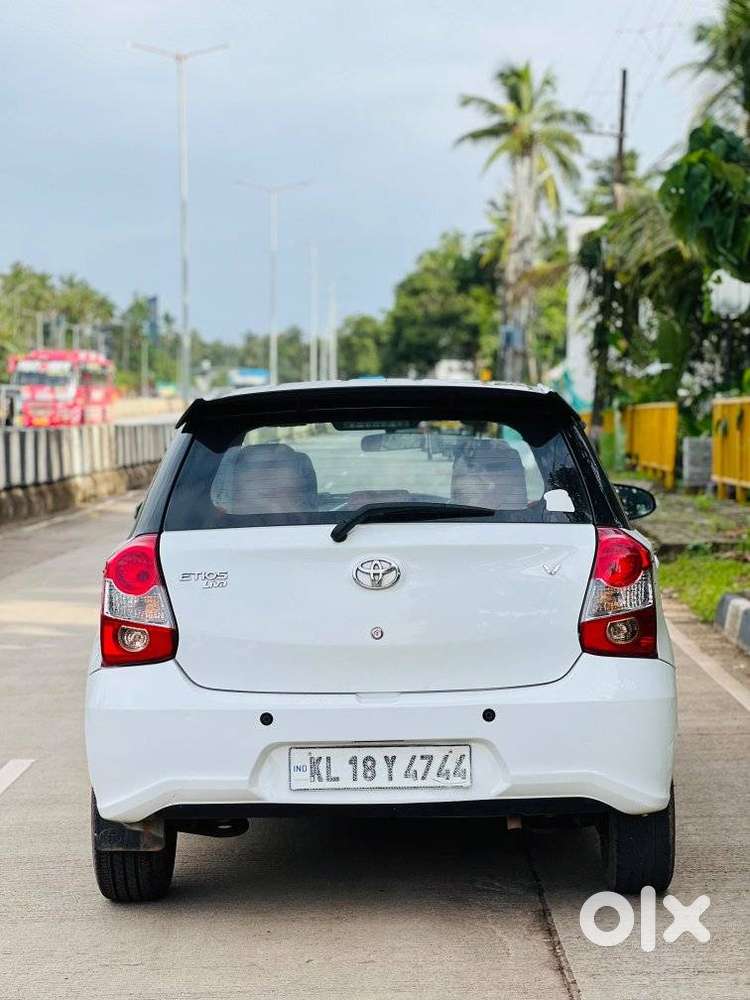 Toyota Etios Liva [ ] 1.2 V Sp, 2019, Petrol