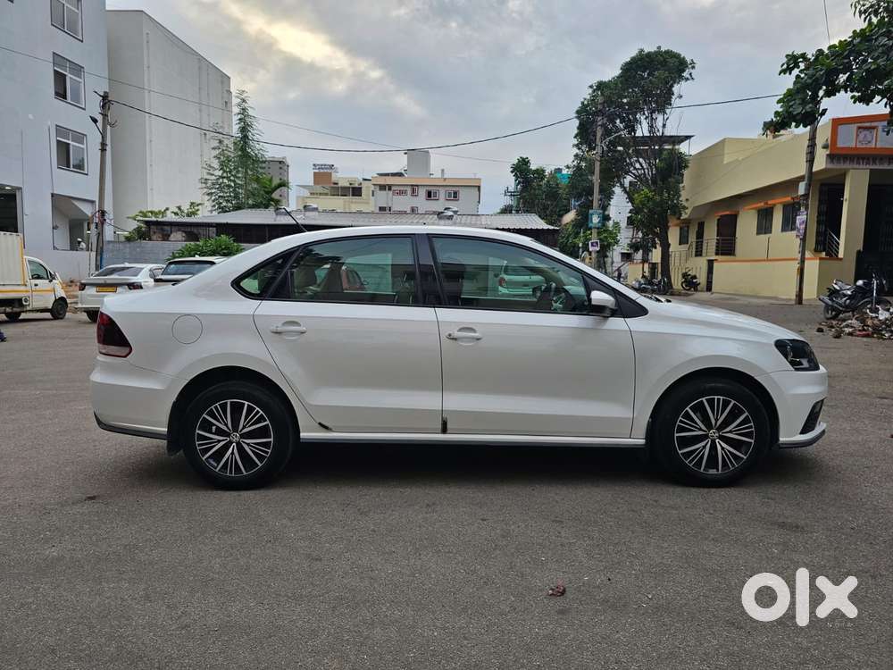 Volkswagen Vento 1.0 Highline Plus AT, 2021, Petrol