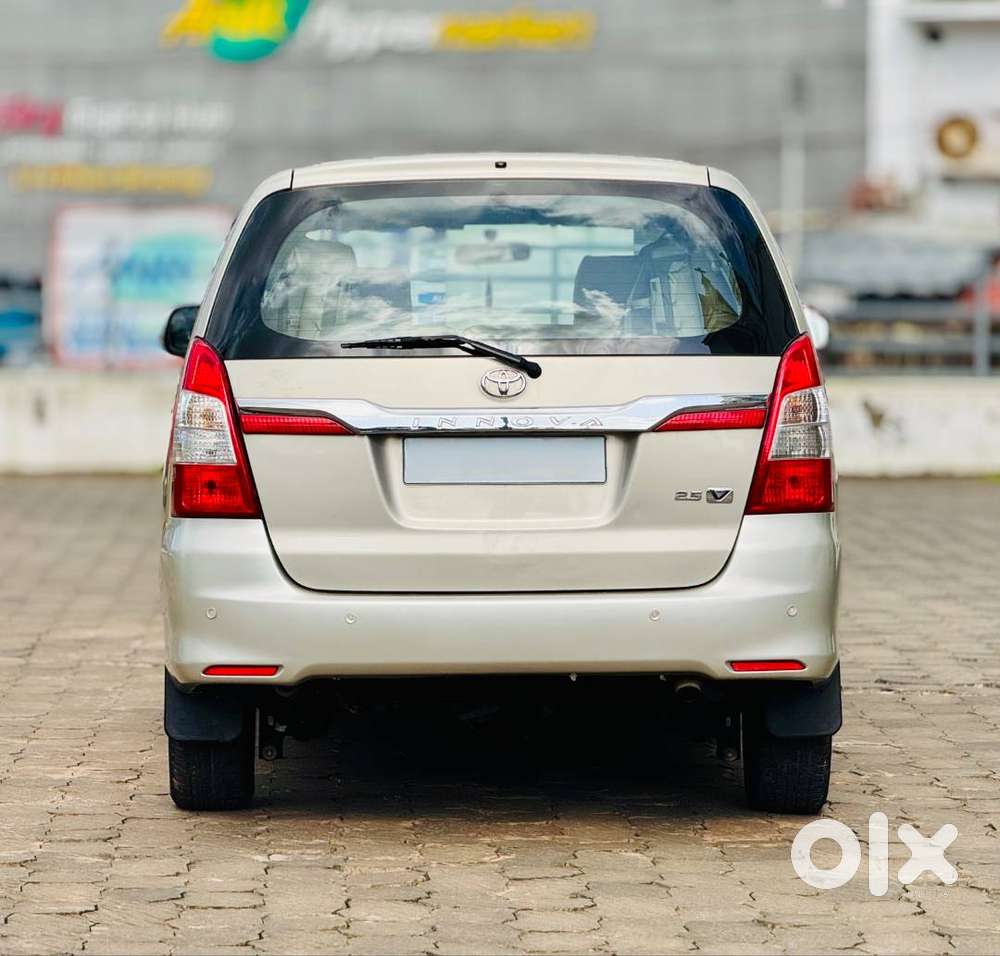 Toyota Innova 2.5 V 2012 Good Condition