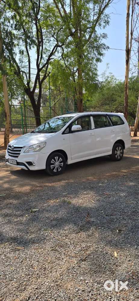 Toyota Innova 2.5 Ev 2013