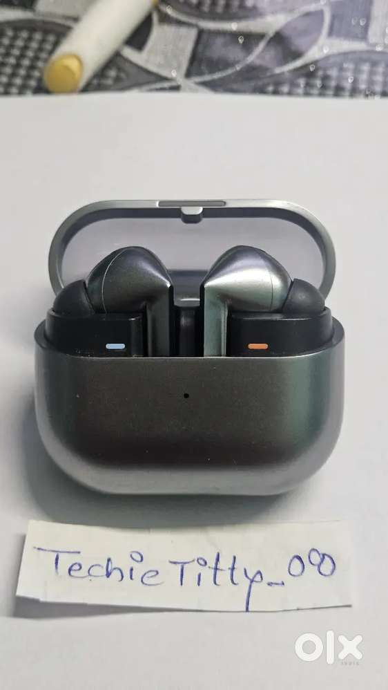 Samsung galaxy Buds 3 Pro, Buds Live