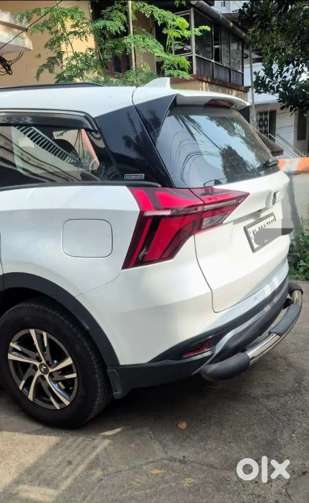 Well Maintained Mahindra Xuv700 2023 Diesel Automatic