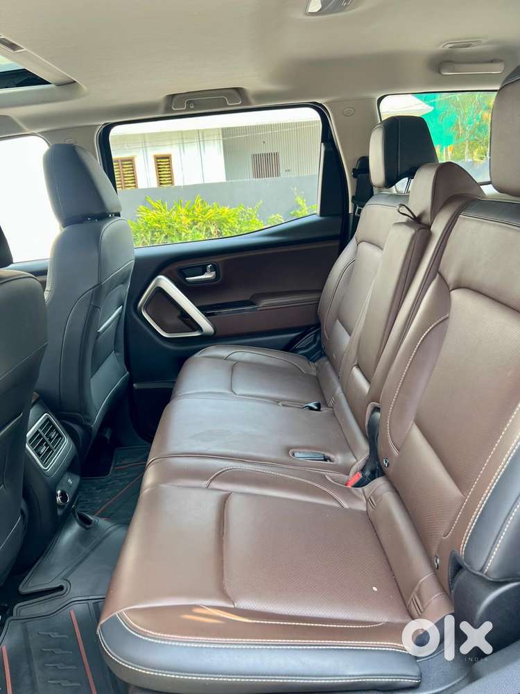 Mahindra Scorpio N Z8 L Petrol At 7 Str, 2022, Petrol