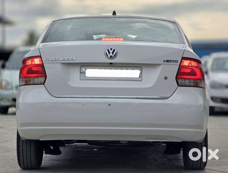 Volkswagen Vento Petrol Highline, 2011, Petrol
