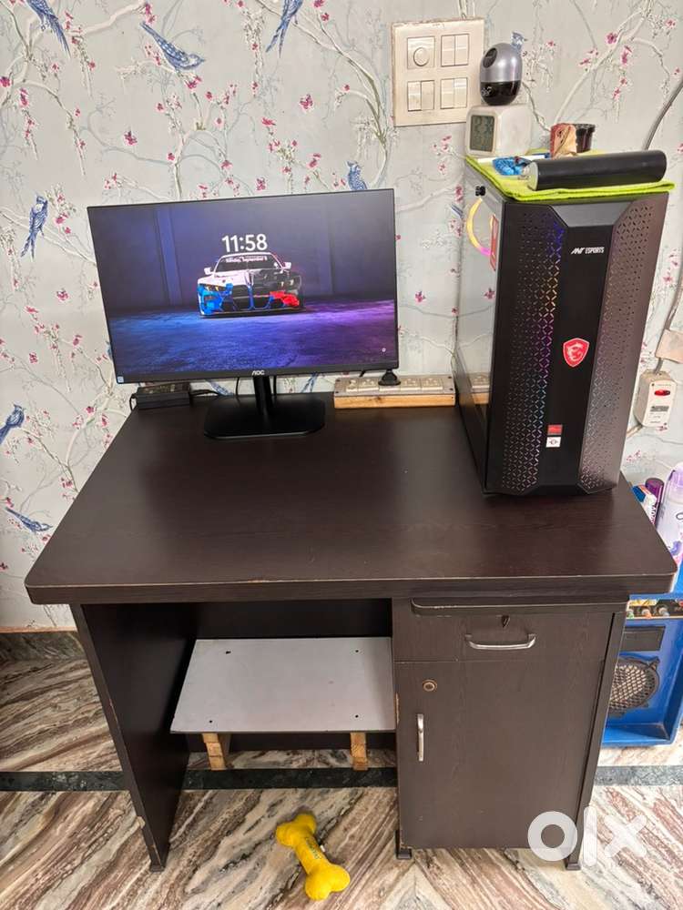 Urgent Sale: Full Computer Set with Table & AOC Monitor