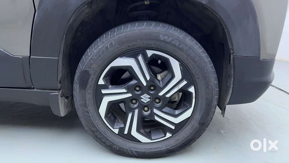 Maruti Suzuki Brezza Zxi Plus At, 2022, Petrol