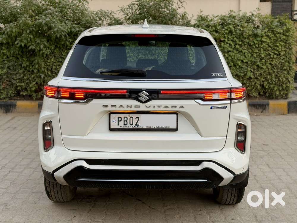 Maruti Suzuki Grand Vitara 1.5 Zeta Smart Hybrid At, 2023, Petrol