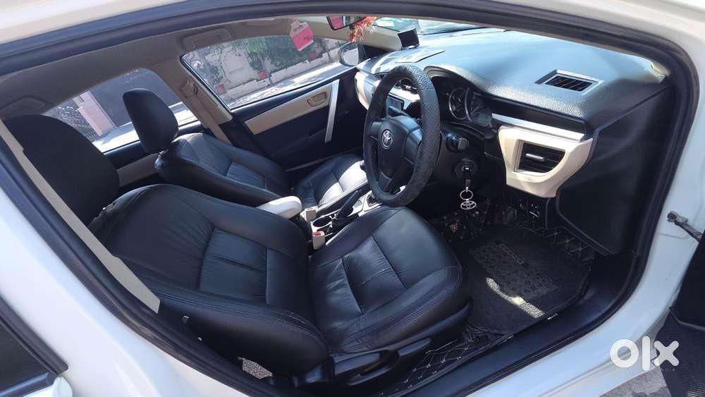 Toyota Corolla Altis J S, 2016, Cng & Hybrids