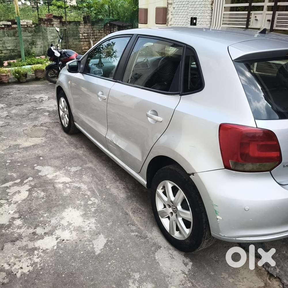 Volkswagen Polo 2011 Odometer 77000 Km