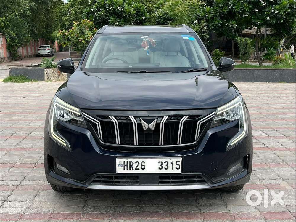 Mahindra Xuv700 Ax 5 Petrol Mt 7 Str (e), 2022, Petrol