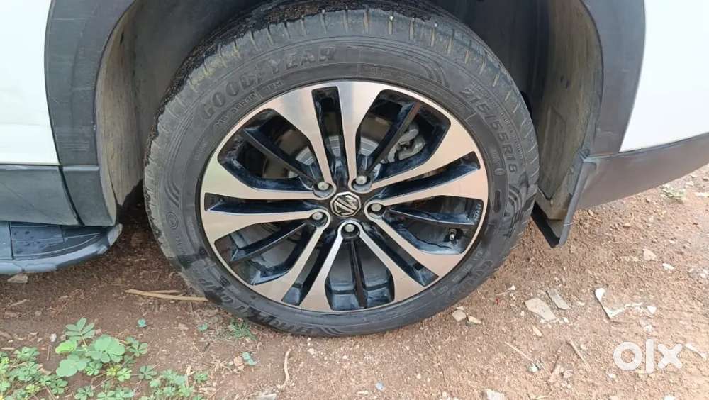 Mg Hector Plus 2022 Petrol Well Maintained