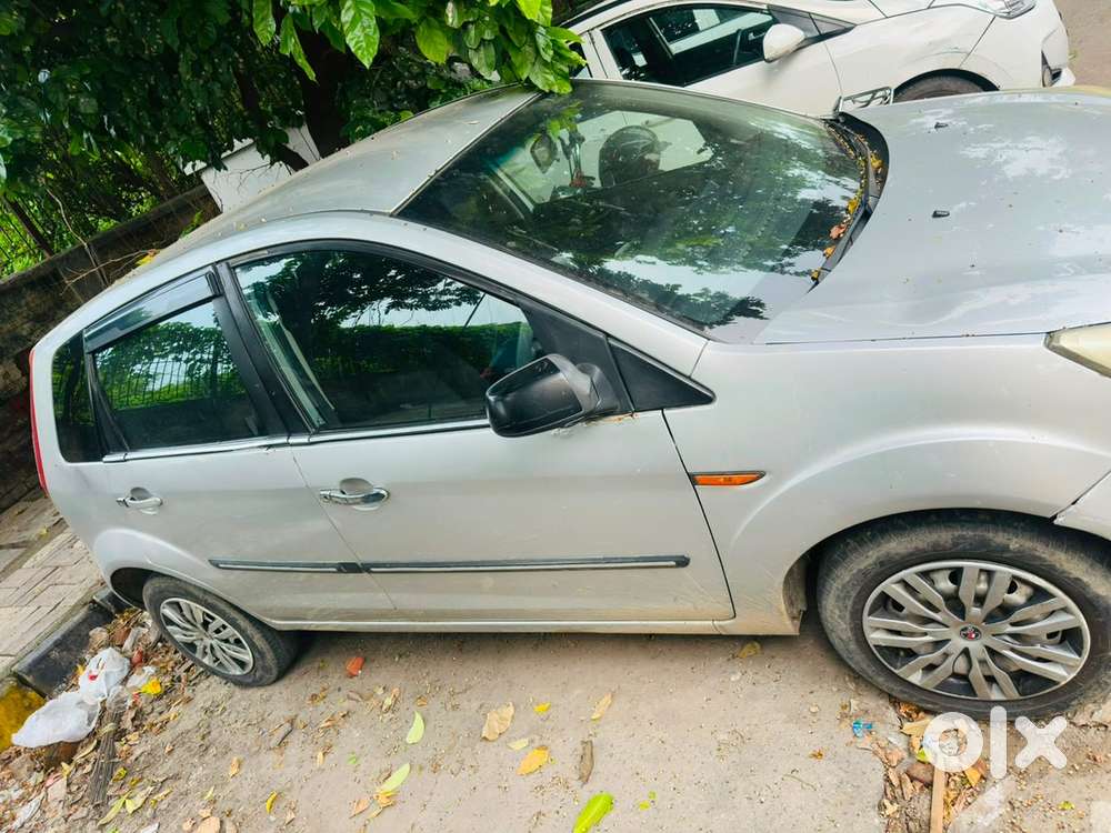 Ford Figo 2013 Petrol 155000 Km Driven