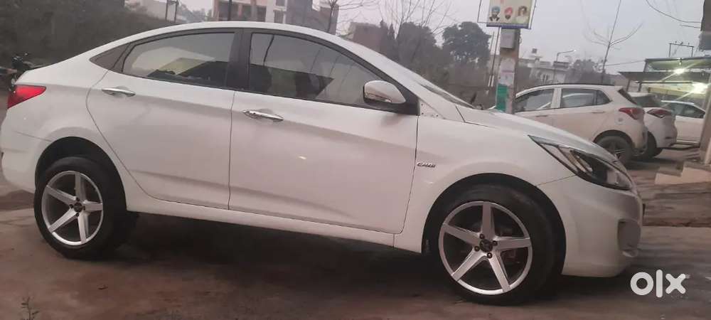 Good Car Bass Install Poineer Speakers Also Install 18 Inch Alloy Whel