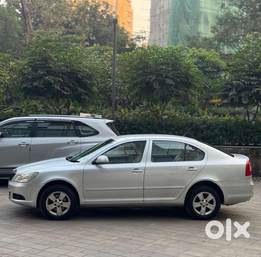 Skoda Laura 1.8 Tsi Ambiente, 2012, Petrol