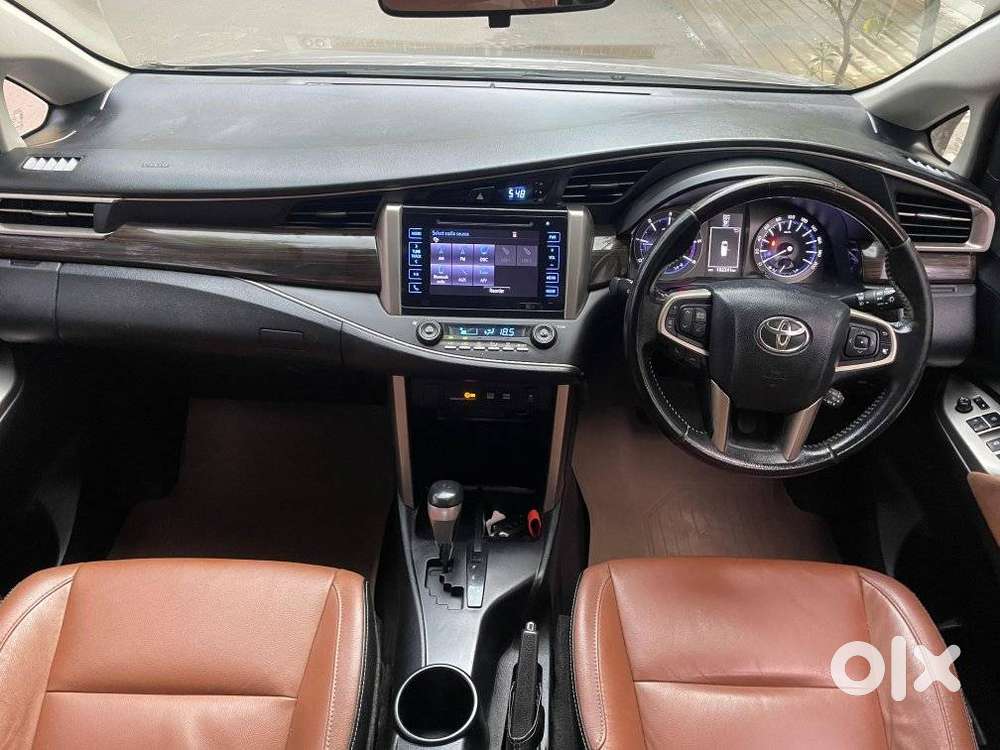 Toyota Innova Crysta 2.8z Automatic, 2017, Diesel