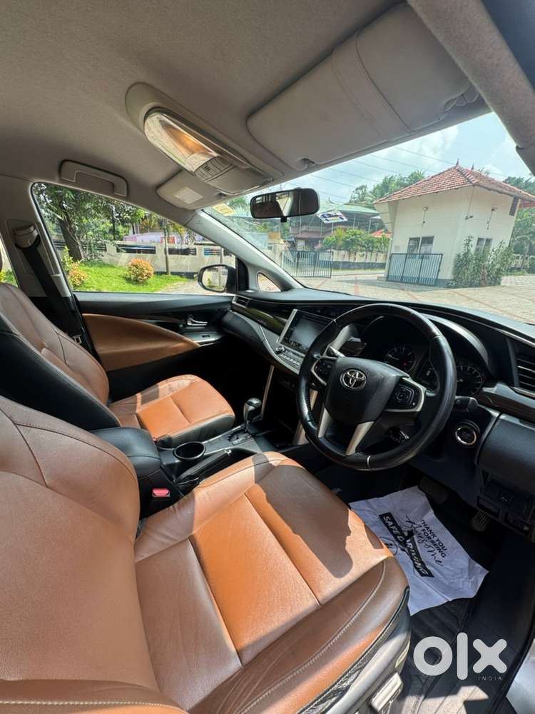 Toyota Innova Crysta Diesel 2016