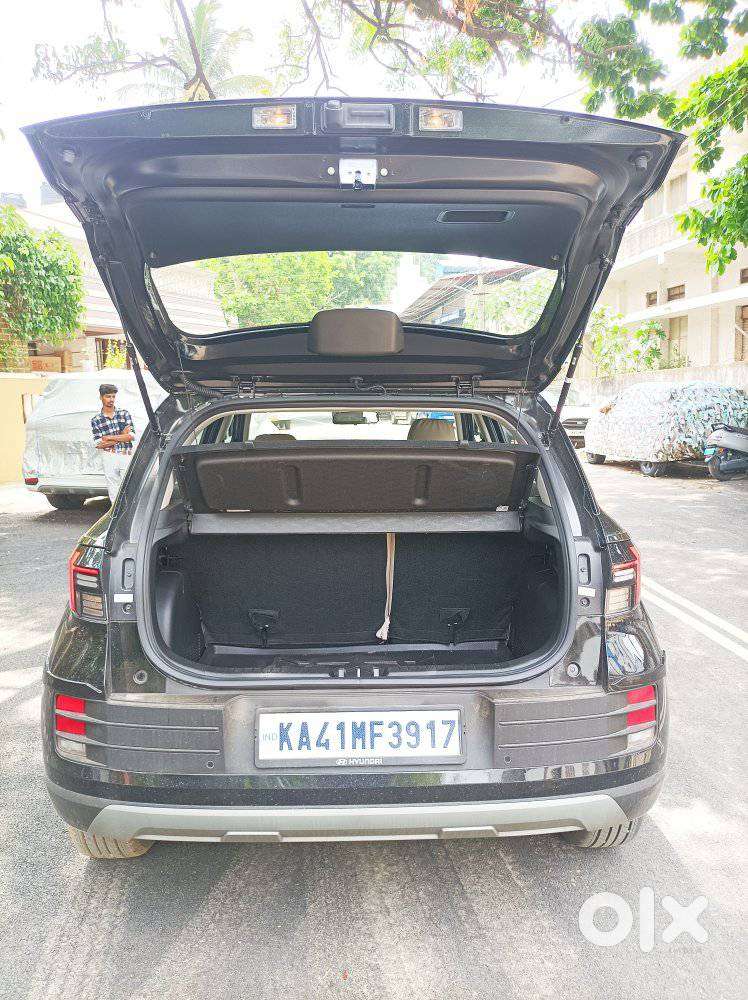 Hyundai Venue 1.0 S (o) Turbo Dct, 2024, Petrol