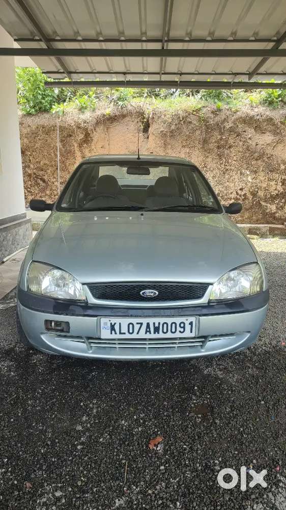 Ford Ikon 2005 Petrol