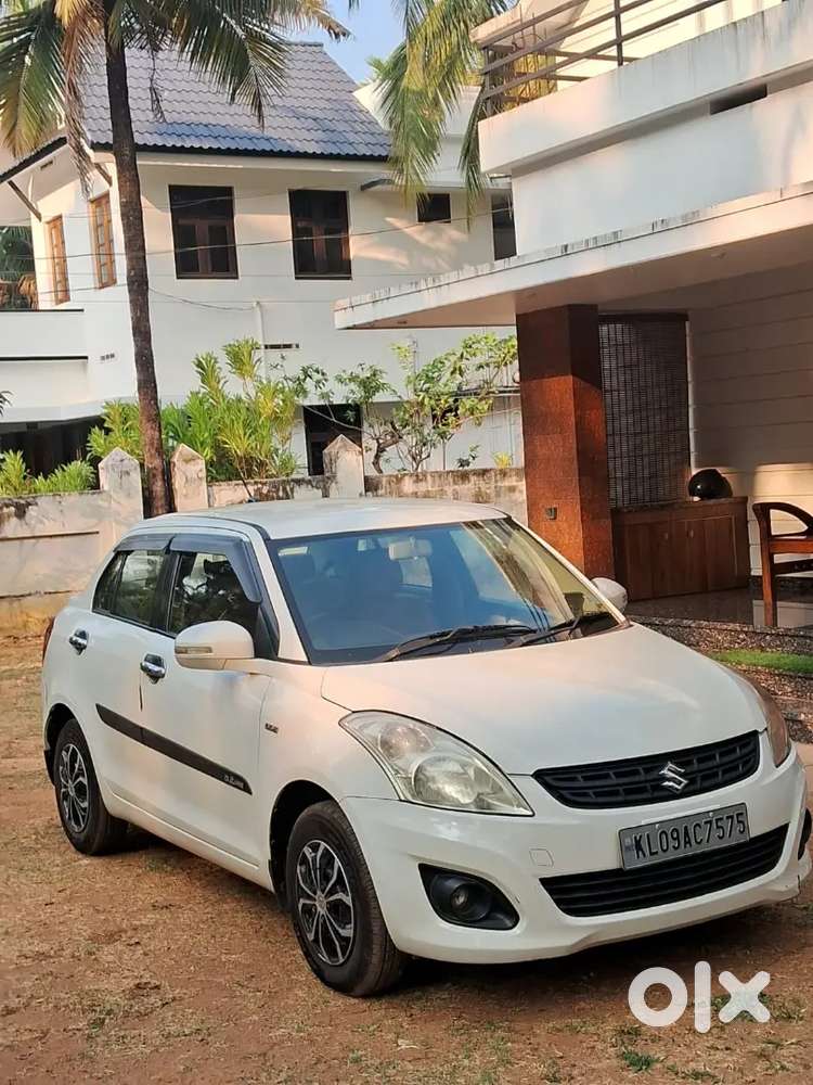 A/c Power Steering 4 Power Vinto Center Lock New Tyre New Battery