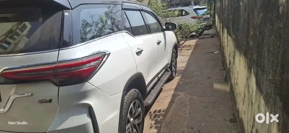 Toyota Fortuner 2017 Diesel 125000 Km Driven