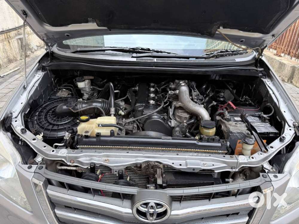 Toyota Innova 2.5 Gx 7 Str Bs-iii, 2016