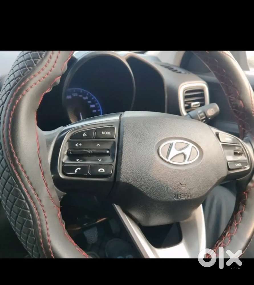 Hyundai Venue Petrol Manual 2021
