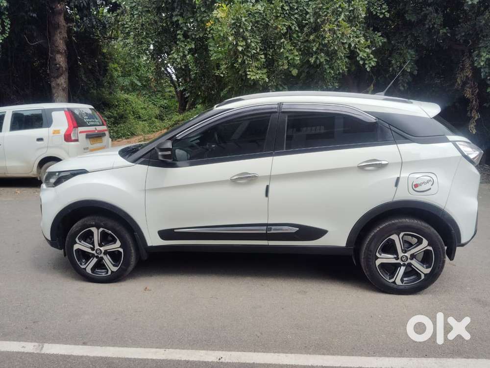 Tata Nexon Creative 1.5 Revotorq Diesel 6MT, 2023, Diesel