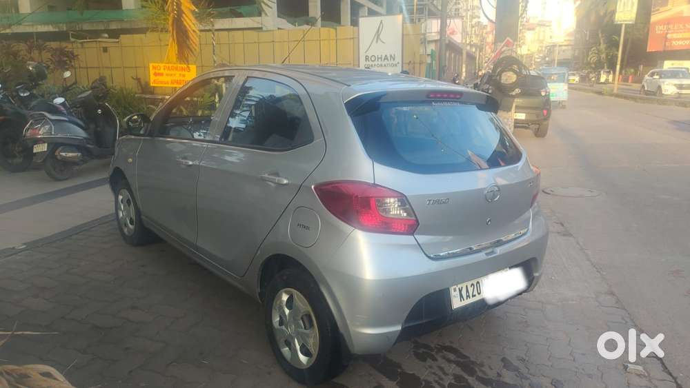 Tata Tiago 1.2 Revotron Xt, 2017, Petrol