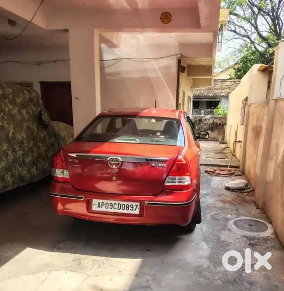 Toyota Etios 2011 Petrol 85000 Km Driven
