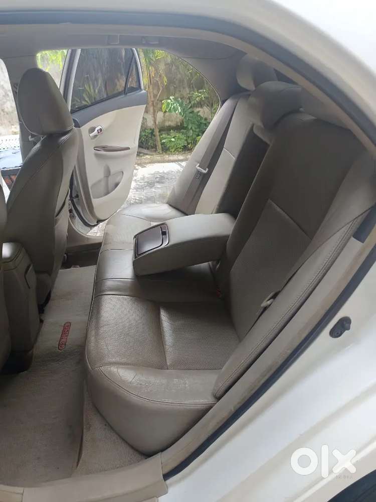 Toyota Corolla Altis 2010-2013 Diesel