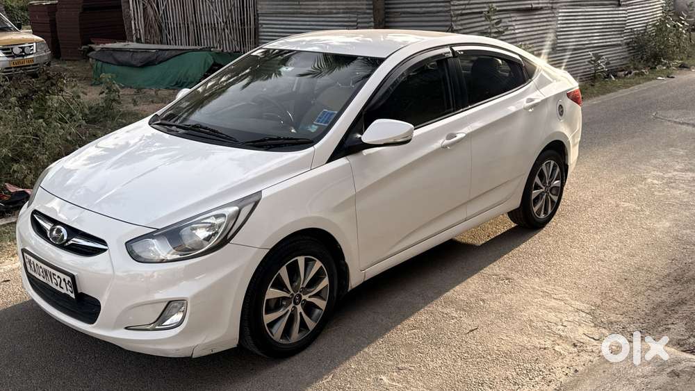 Hyundai Fluidic Verna 1.6 CRDi SX, 2015, Diesel