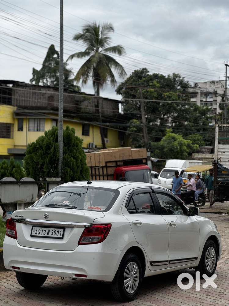Maruti Suzuki Swift Dzire 1.3 Vxi, 2021, Petrol