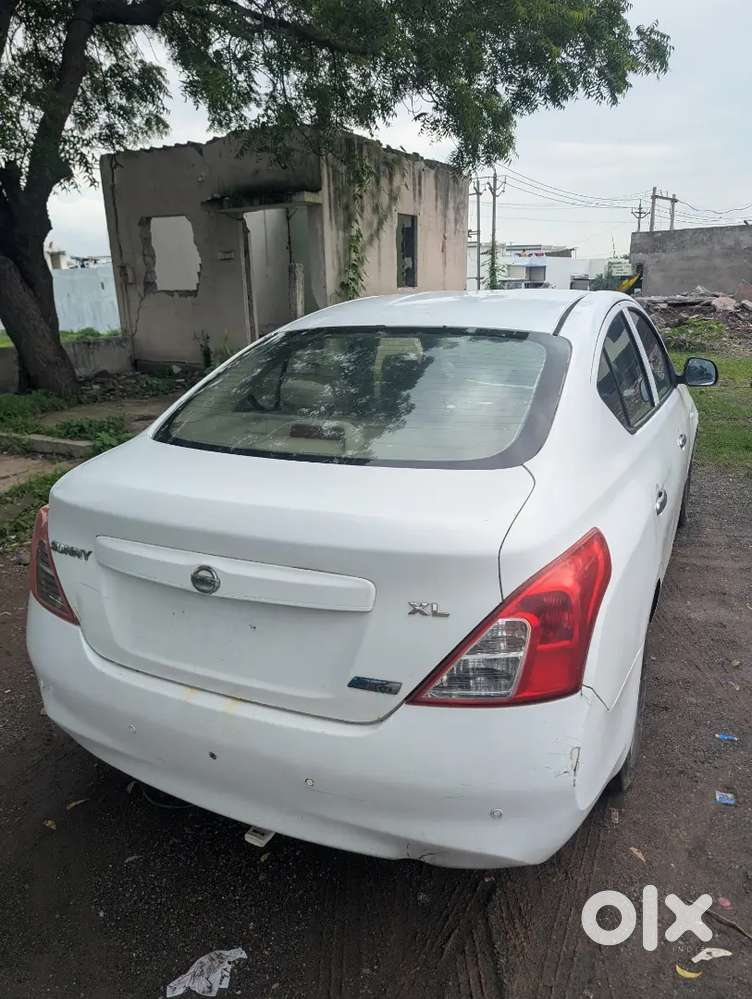 Nissan Sunny Xl 2013