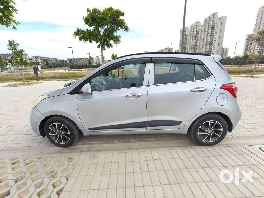 Hyundai Grand I10 Asta Top Model 2017 Petrol Variant