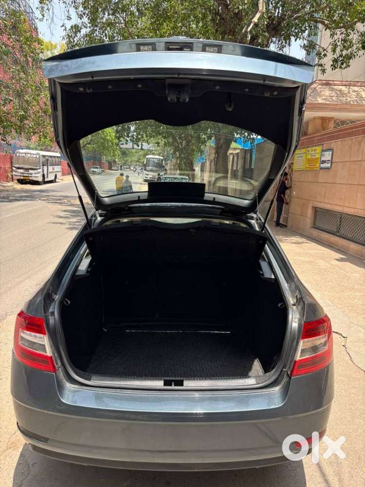 Skoda Octavia 1.8 Tsi At Style, 2018, Petrol