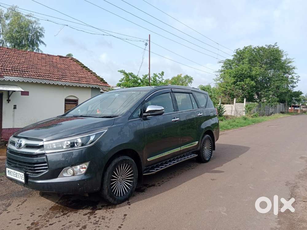 Toyota Innova Crysta 2017